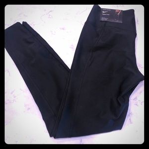 Women’s Nike legend tight fit work out pants